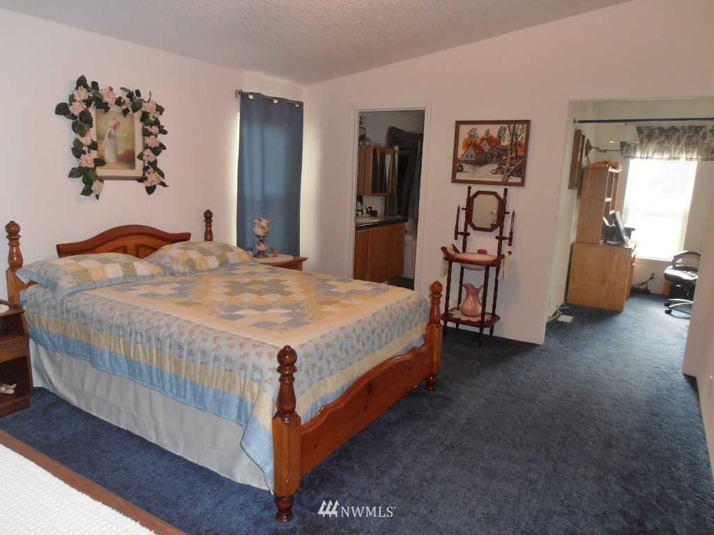 18737 Citrus Street Southwest Rochester, WA 98579 - Photo 8 of 16