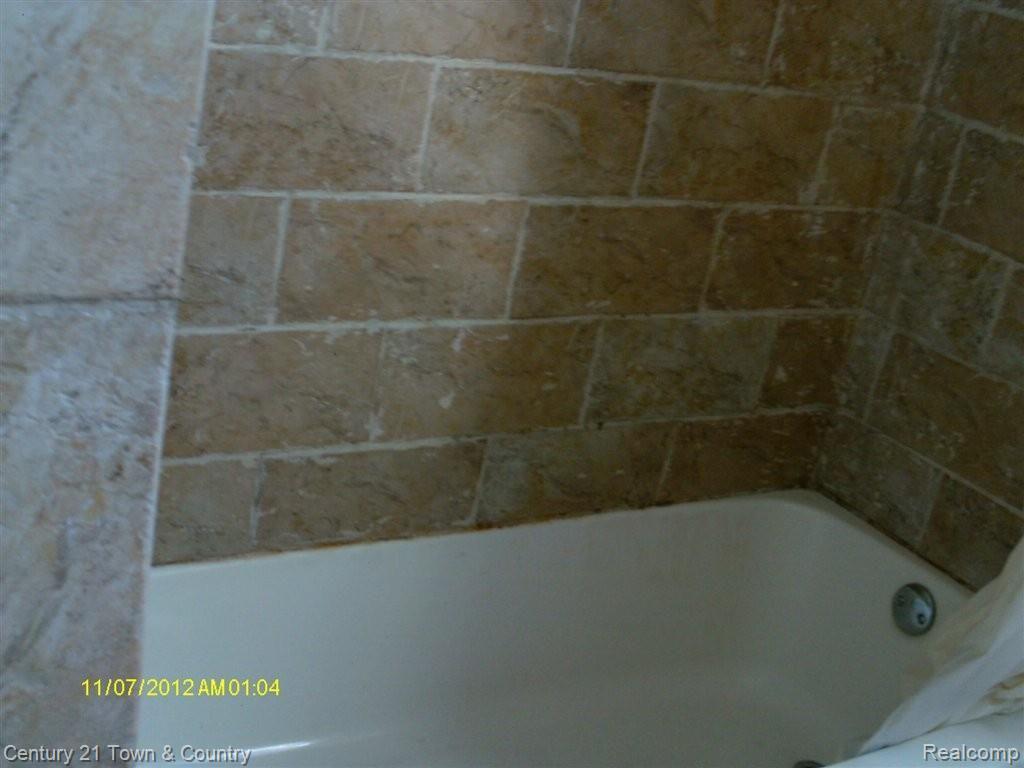12860 East 13 Mile Road Warren, MI 48088 - Photo 12 of 14 12.JPG