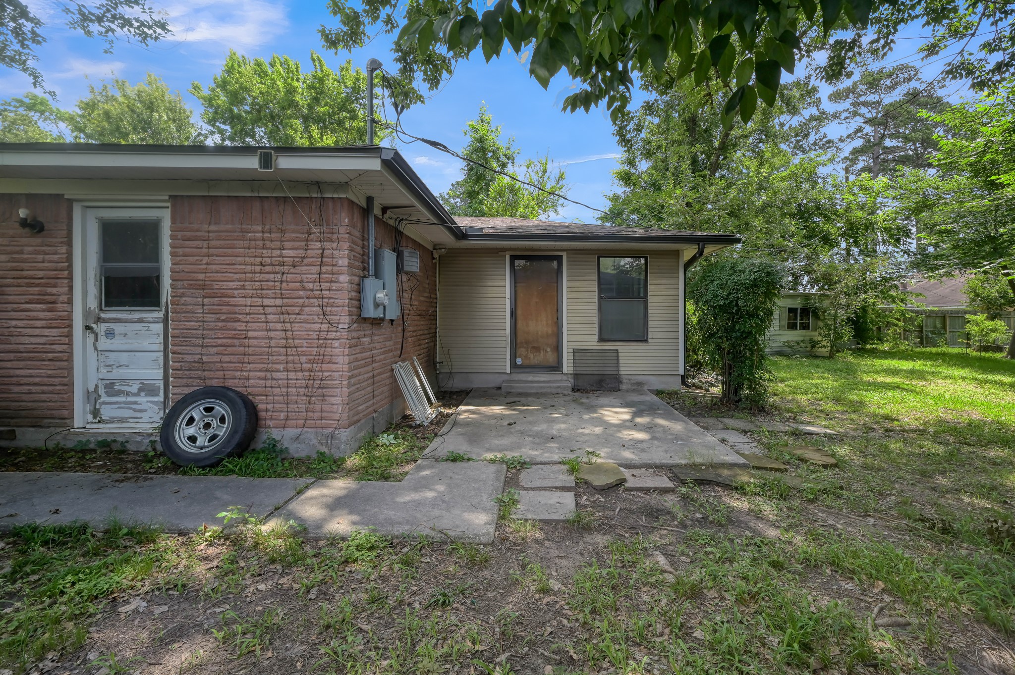 405 Wilson Road Conroe, TX 77301 - Photo 26 of 29