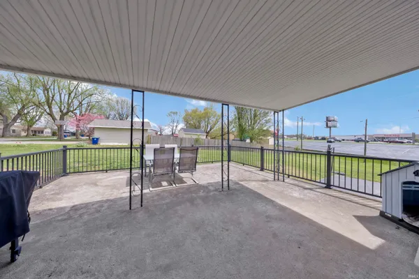 $219,900 | 2011 Glenwood Drive, Princeton, IN 47670