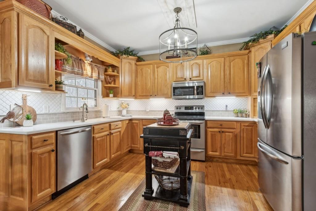 4385 Signal Ridge Court Buford, GA 30518 - Photo 19 of 81