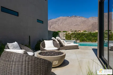 $1,680,000 | 217 Vista Terrace, Palm Springs, CA 92262
