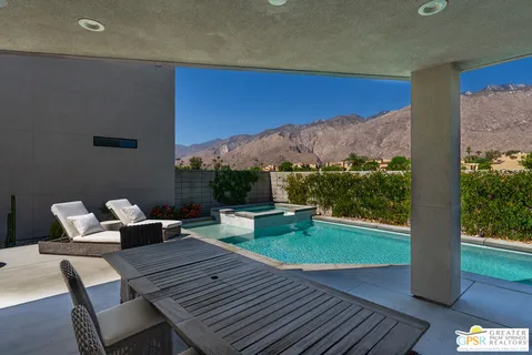 $1,680,000 | 217 Vista Terrace, Palm Springs, CA 92262