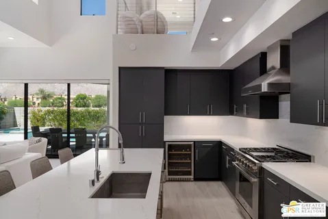 $1,680,000 | 217 Vista Terrace, Palm Springs, CA 92262