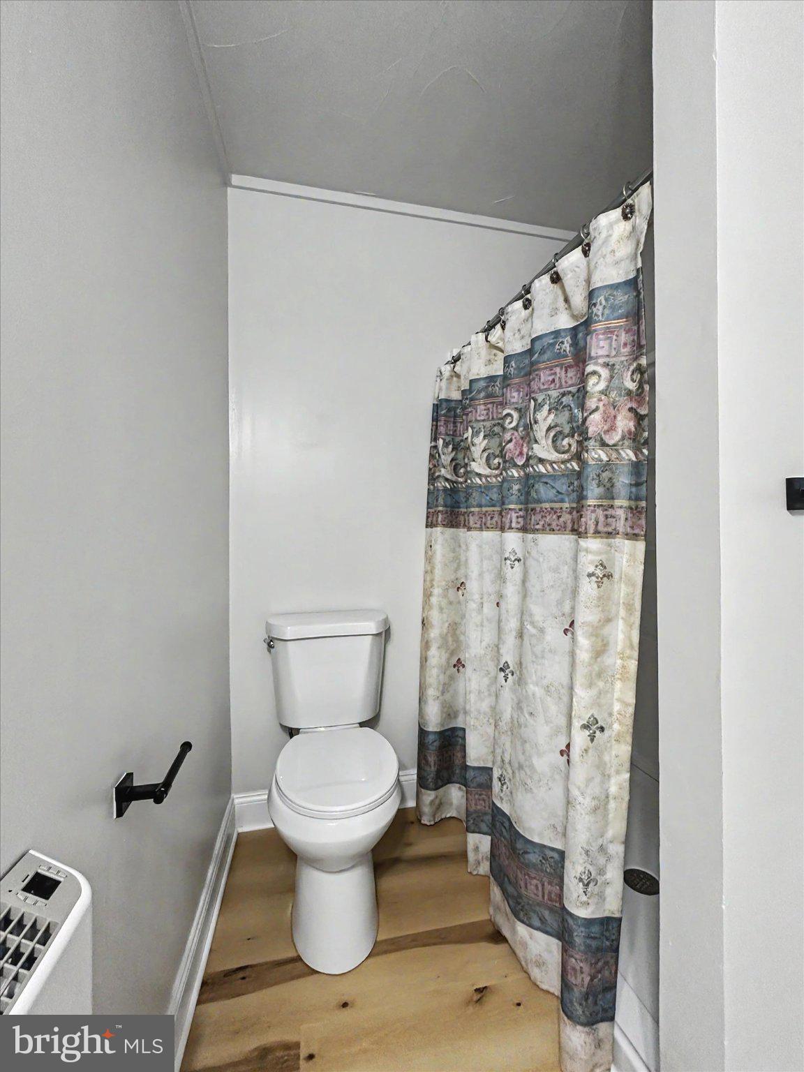 19717 5 Forks Road New Freedom, PA 17349 - Photo 24 of 35 Charming bathroom with vintage flair.
