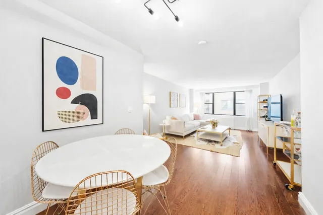 $6,000 | 7 East 14th Street, Unit 927 | Flatiron