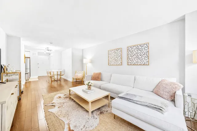 $6,000 | 7 East 14th Street, Unit 927 | Flatiron