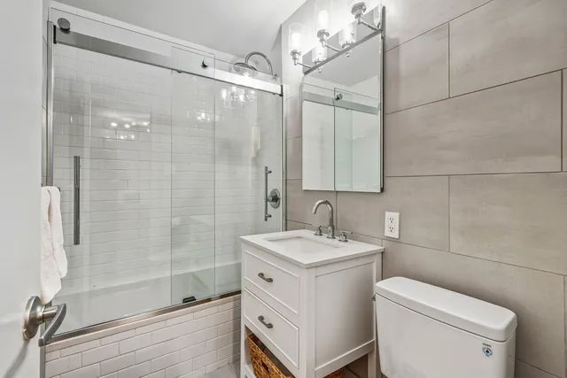 $6,000 | 7 East 14th Street, Unit 927 | Flatiron