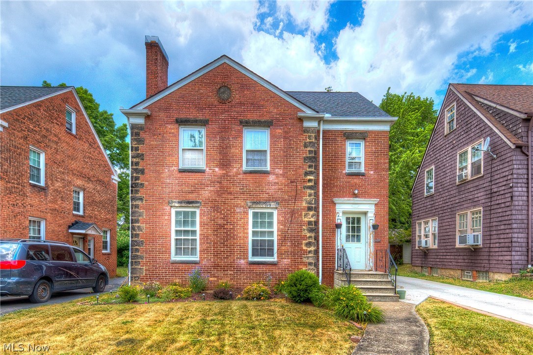 3513 Berkeley Road Cleveland Heights, OH 44118 - Photo 2 of 35