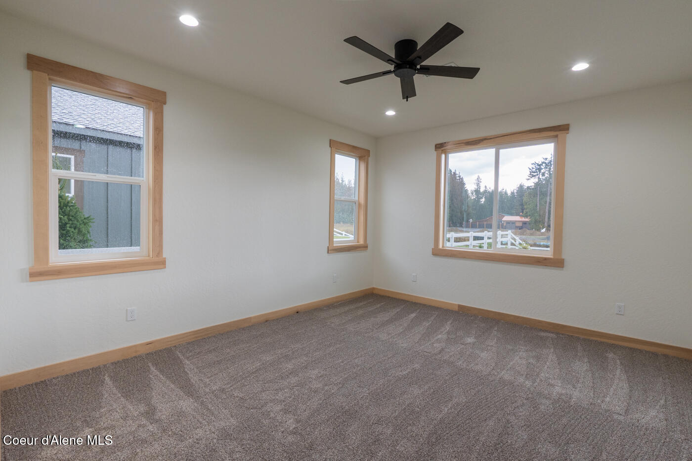 113 Backtrack Road Sandpoint, ID 83864 - Photo 13 of 32 master bedroom