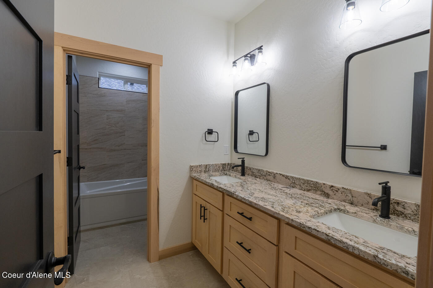 113 Backtrack Road Sandpoint, ID 83864 - Photo 17 of 32 second bathroom