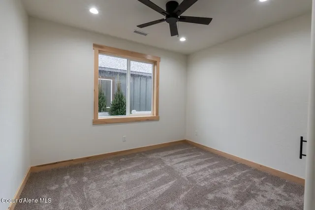 $880,800 | 113 Backtrack Road, Sandpoint, ID 83864