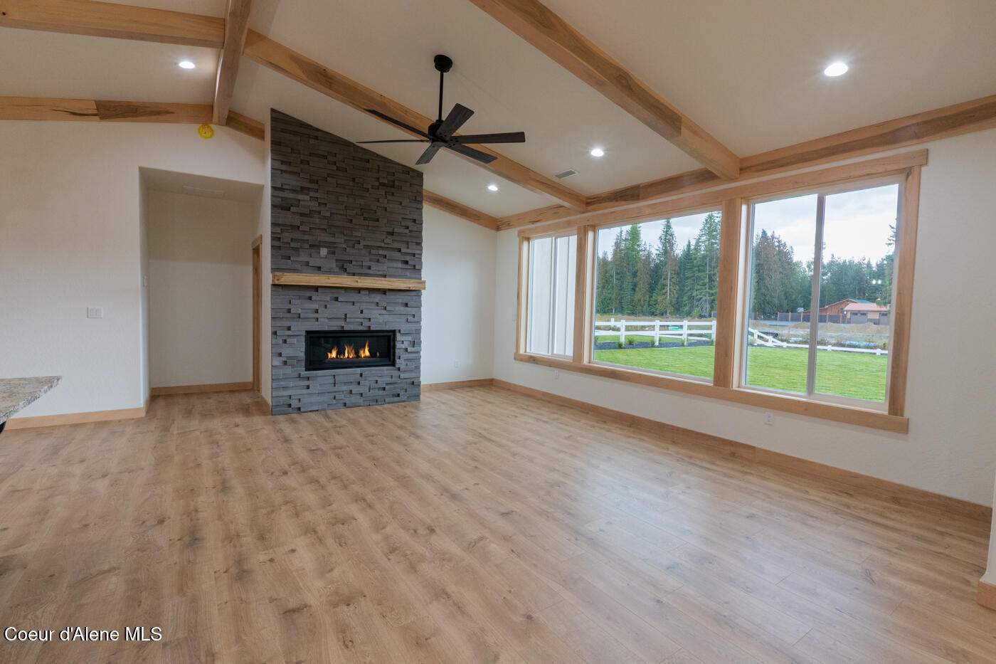 113 Backtrack Road Sandpoint, ID 83864 - Photo 6 of 32 great room