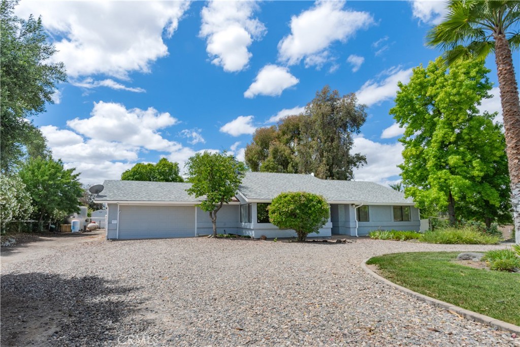 6825 Chardonnay Road Paso Robles, CA 93446 - Photo 10 of 18 Room to park your RV or trailer
