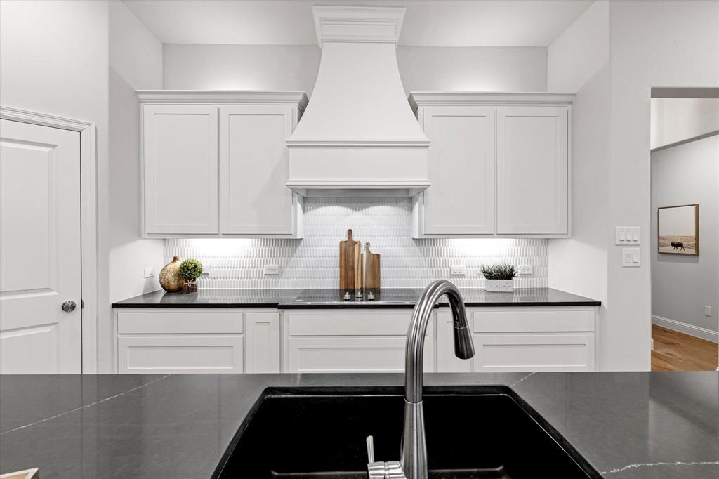 1009 Chandler Road Denton, TX 76207 - Photo 9 of 34