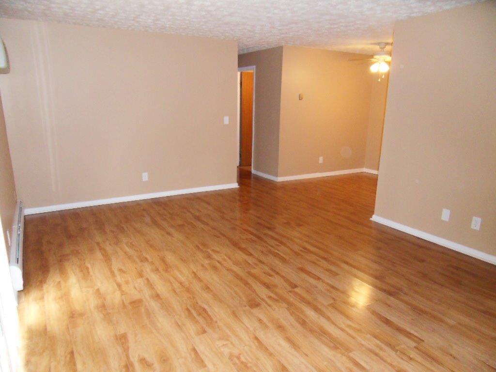 6254 Daly Road, Unit 12 Cincinnati, OH 45224 - Photo 2 of 8