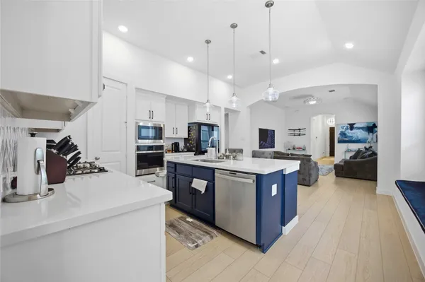 $3,000 | 908 Pismo Creek Lane, Katy, TX 77493