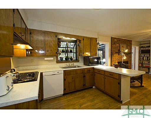 12708 Sunnybrook Road Savannah, GA 31419 - Photo 10 of 25 Kitchen. Wooden Floor
