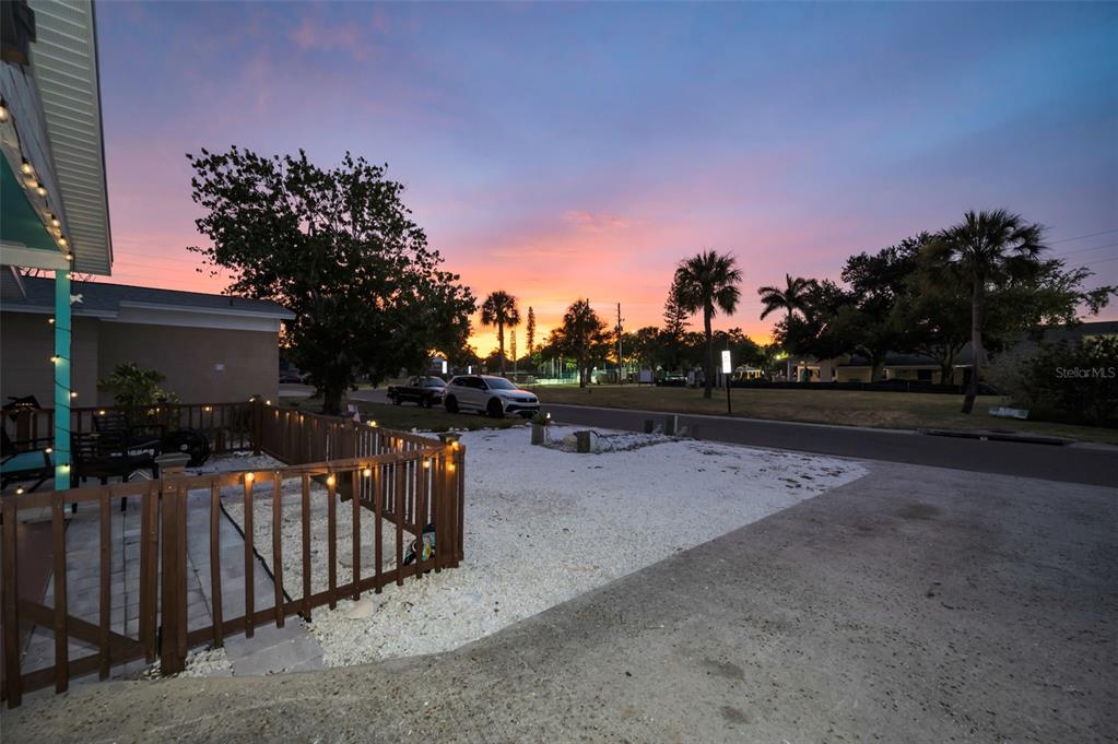 305 15th Avenue Indian Rocks Beach, FL 33785 - Photo 10 of 90