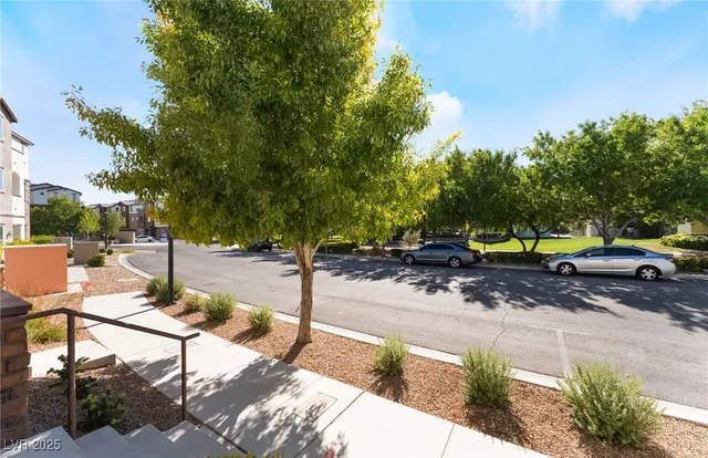 $1,678 | 8472 Garside Drive, Las Vegas, NV 89143