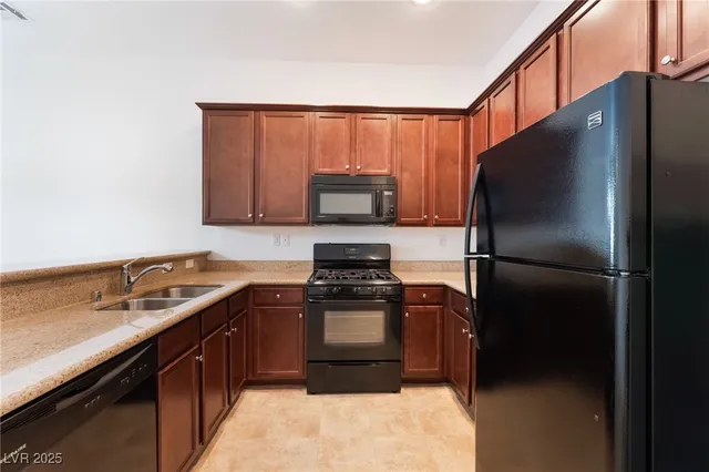 $1,678 | 8472 Garside Drive, Las Vegas, NV 89143