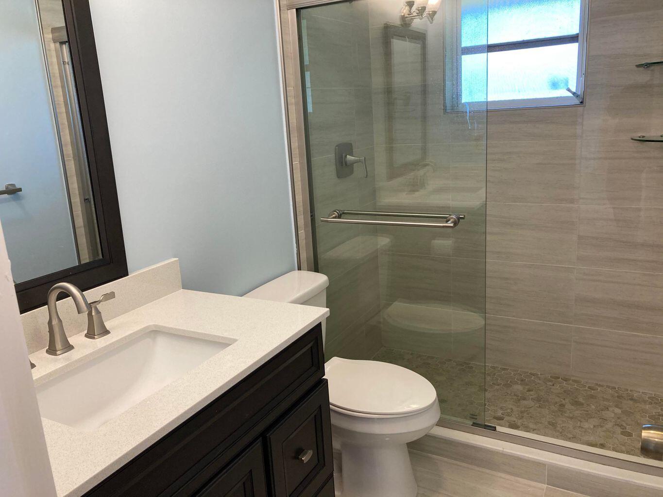 13777 Via Aurora, Unit B Delray Beach, FL 33484 - Photo 13 of 18 2nd Bathroom