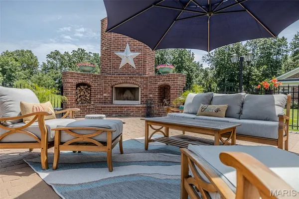 $2,895,000 | 345 Coach Road, Lebanon, MO 65536