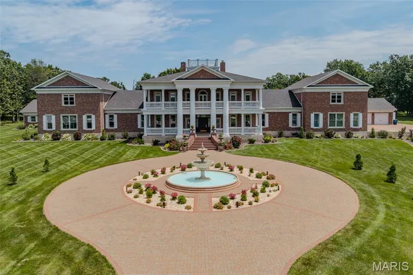 $2,895,000 | 345 Coach Road, Lebanon, MO 65536