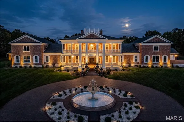 $2,895,000 | 345 Coach Road, Lebanon, MO 65536