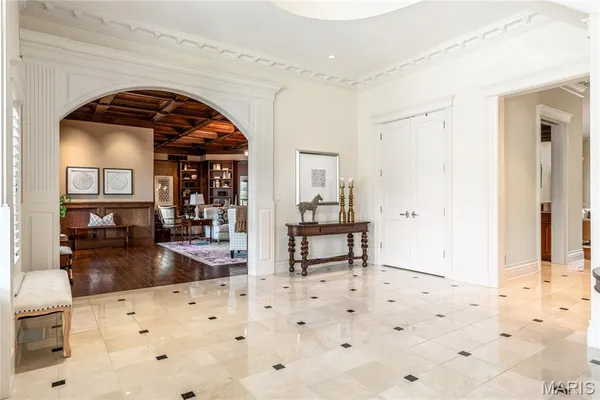 $2,895,000 | 345 Coach Road, Lebanon, MO 65536