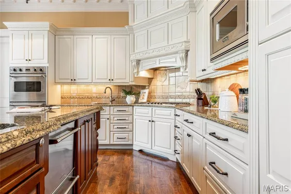 $2,895,000 | 345 Coach Road, Lebanon, MO 65536