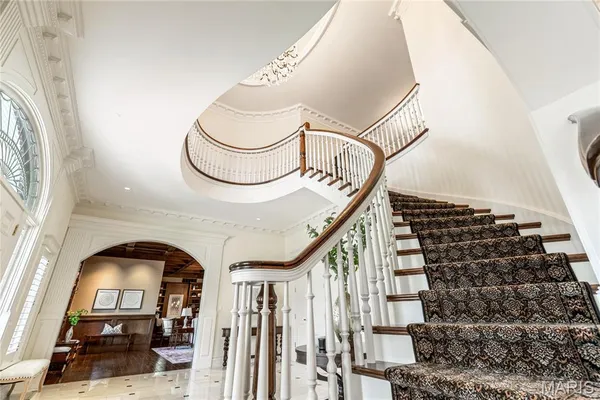 $2,895,000 | 345 Coach Road, Lebanon, MO 65536