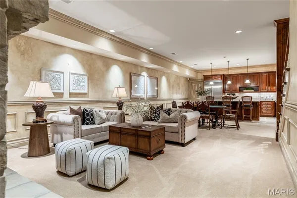 $2,895,000 | 345 Coach Road, Lebanon, MO 65536