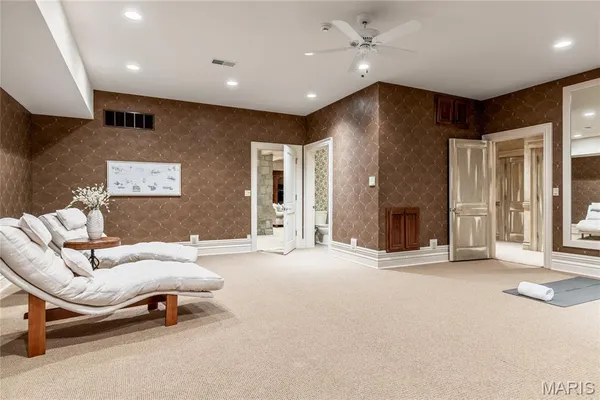 $2,895,000 | 345 Coach Road, Lebanon, MO 65536