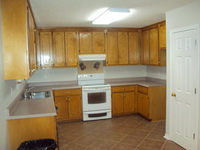 605 West 9th Street Bay Minette, AL 36507 - Photo 16 of 16 Kitchen