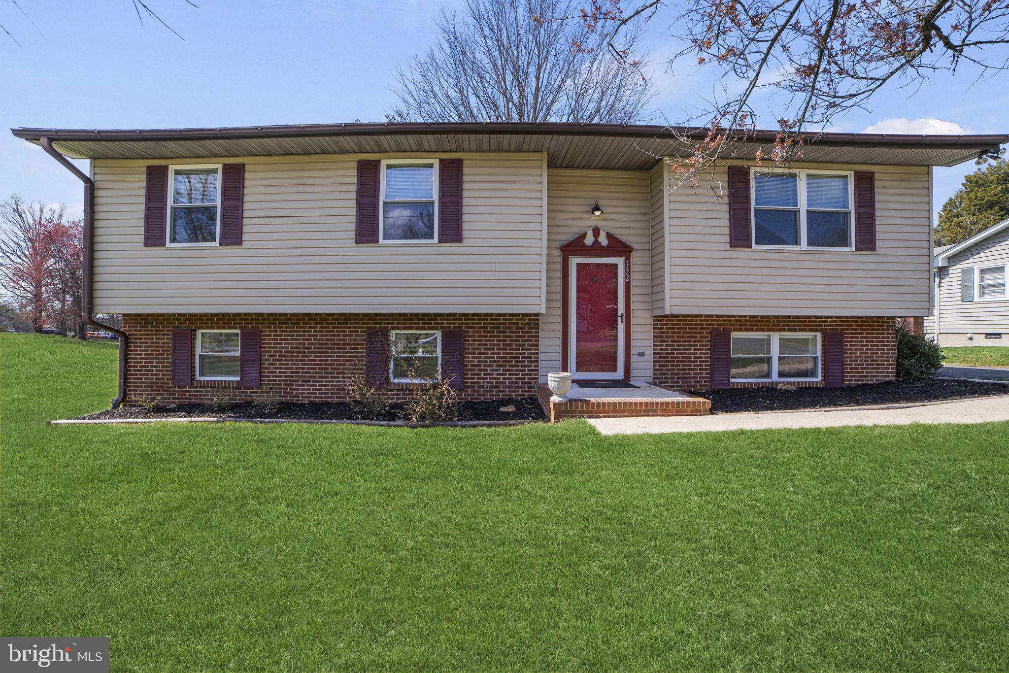 132 Moser Road Warrenton, VA 20186 - Photo 1 of 36 Gallery Image 1
