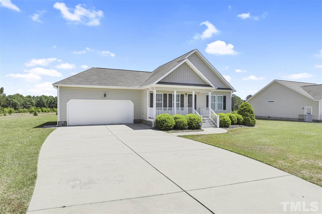 41 Hunters Point Court Angier, NC 27501 - Photo 2 of 26
