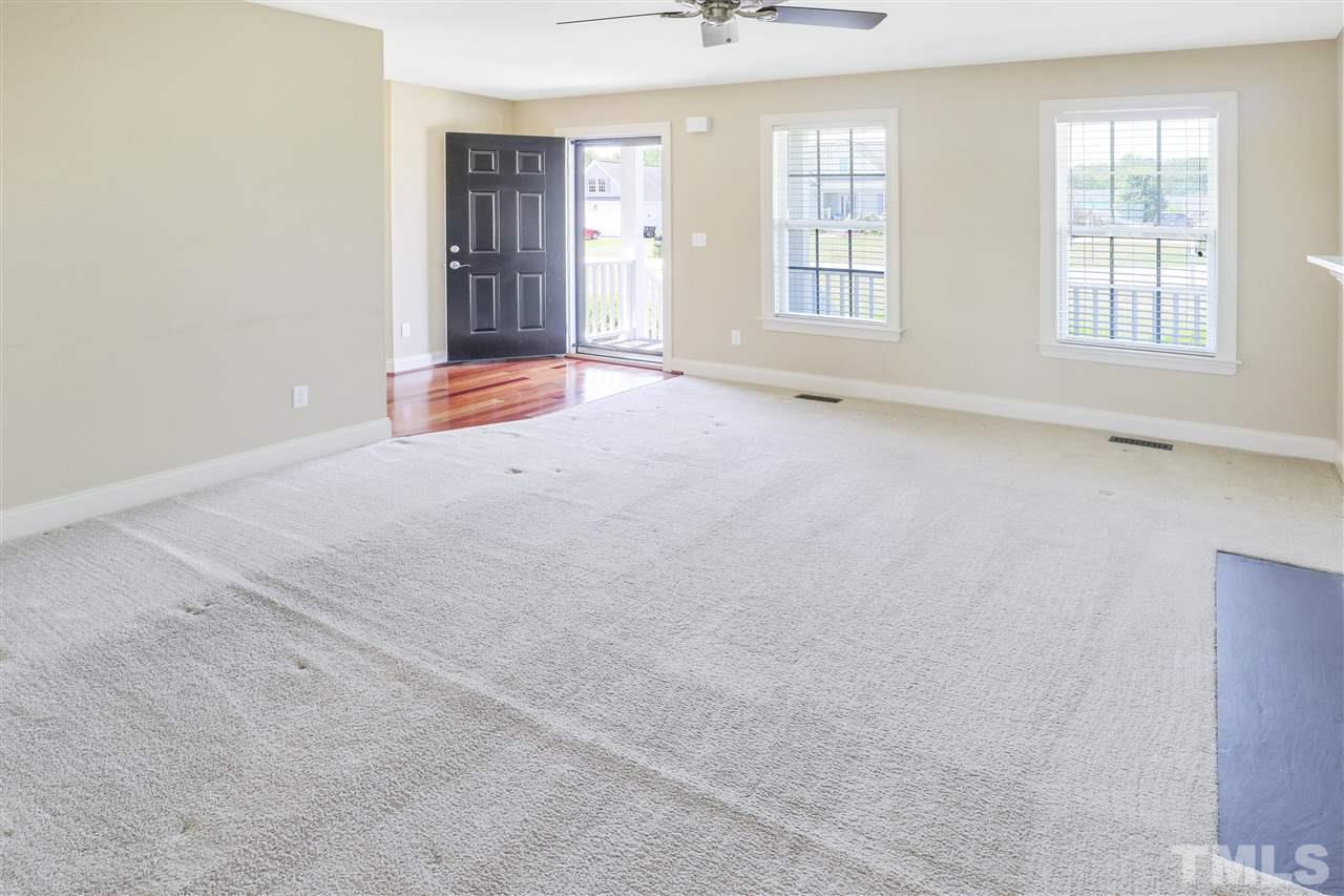 41 Hunters Point Court Angier, NC 27501 - Photo 4 of 26