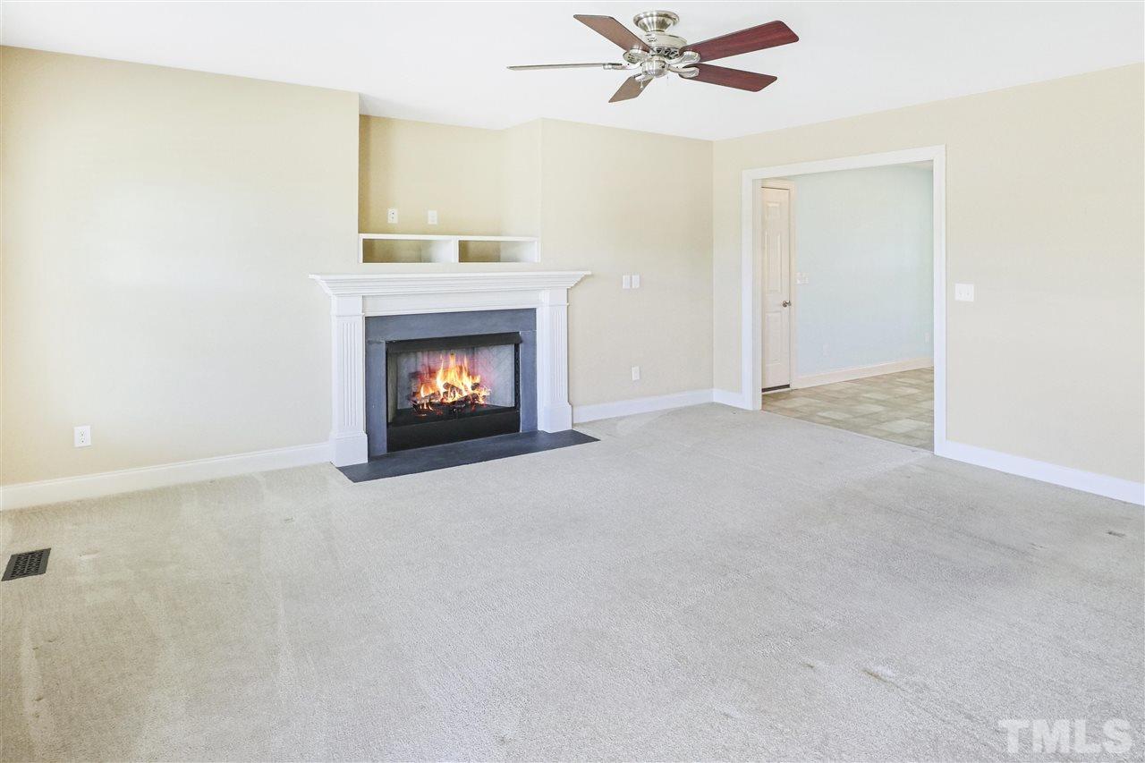 41 Hunters Point Court Angier, NC 27501 - Photo 5 of 26