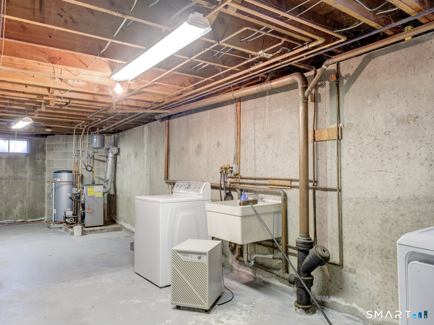 63 Chamberlain Street Torrington, CT 06790 - Photo 35 of 39