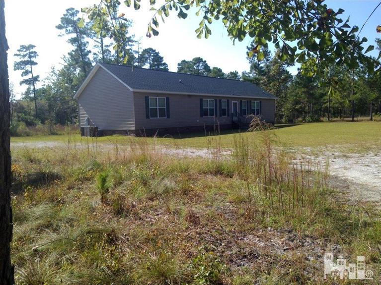 720 Whitestocking Road Burgaw, NC 28425 - Photo 1 of 21 Primary Photo