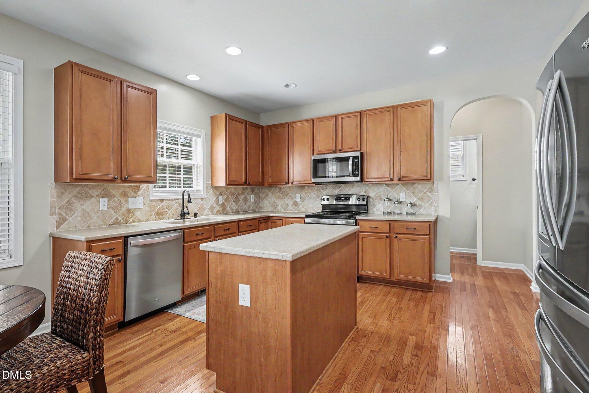 8417 Dunnington Circle Raleigh, NC 27613 - Photo 10 of 40 006_file_2078