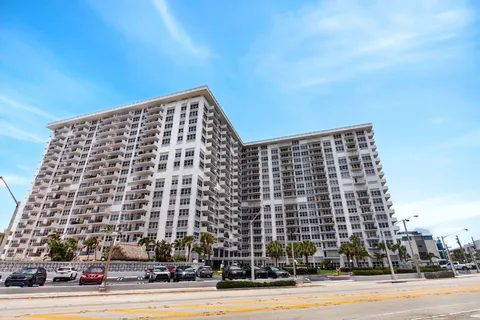 $535,000 | 405 North Ocean Boulevard, Unit 507, Pompano Beach, FL 33062