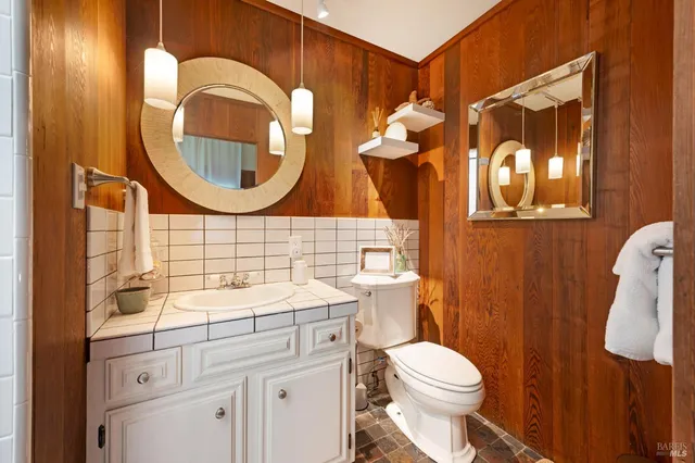 $1,475,000 | 20850 Highway 1, Jenner, CA 95450