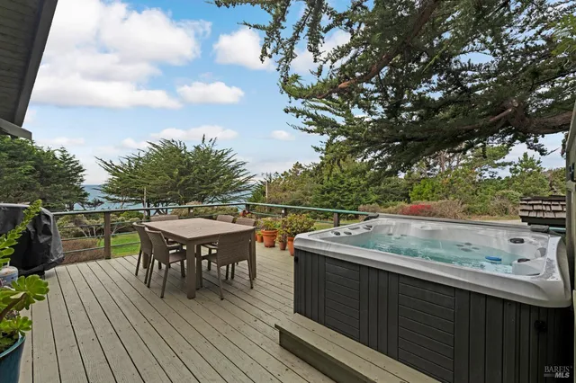 $1,475,000 | 20850 Highway 1, Jenner, CA 95450