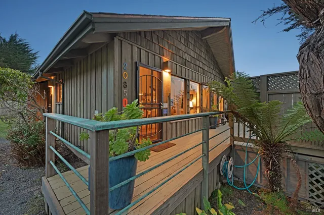 $1,475,000 | 20850 Highway 1, Jenner, CA 95450
