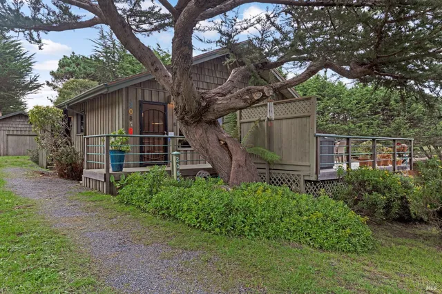 $1,475,000 | 20850 Highway 1, Jenner, CA 95450