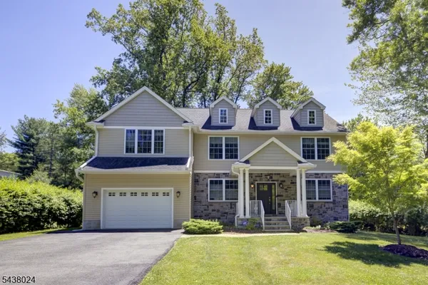 $1,100,000 | 8 Phyllis Place, Randolph, NJ 07869