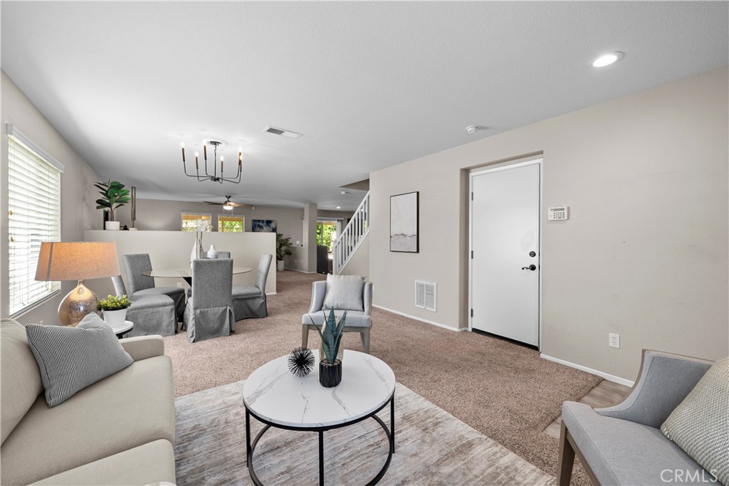 28244 Springvale Lane Castaic, CA 91384 - Photo 5 of 42
