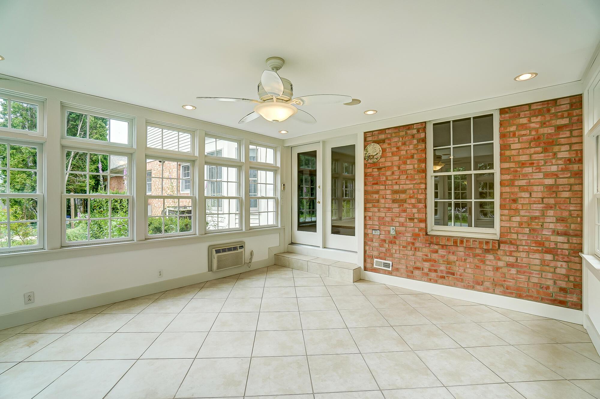 5191 Dublin Road Dublin, OH 43016 - Photo 58 of 63 TIED FLOORS